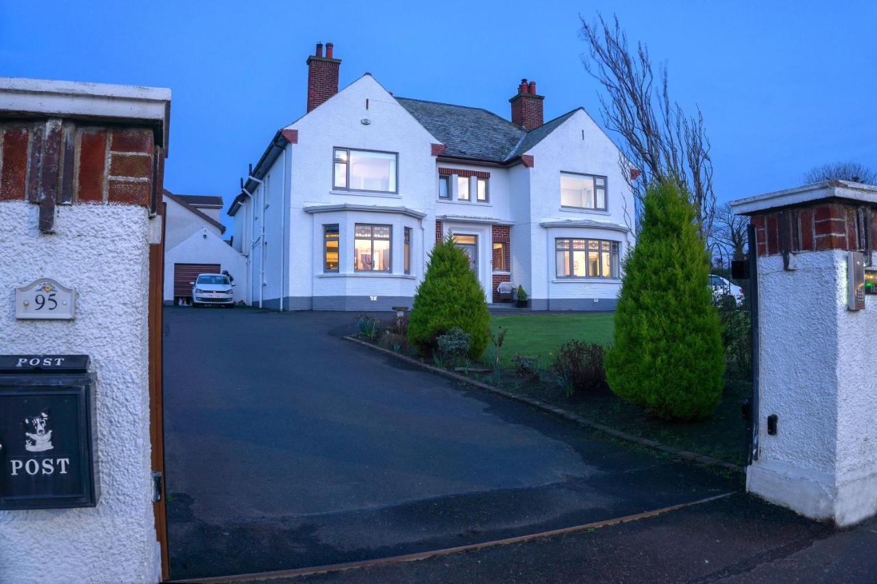 Larkhill House Otel Portrush Dış mekan fotoğraf